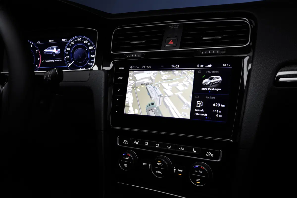Volkswagen Golf restyling 2017: ecco come cambia [Video] (33)