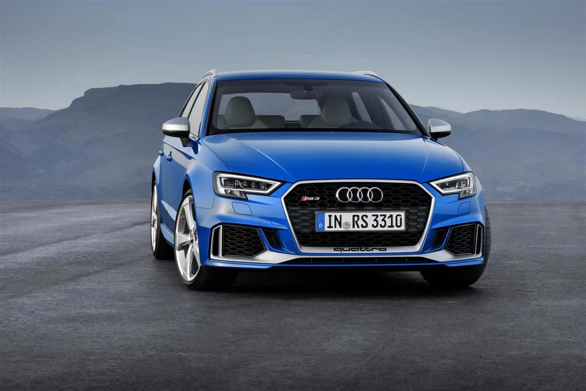 Audi RS3 Sportback restyling, ora ha 400 CV (9)