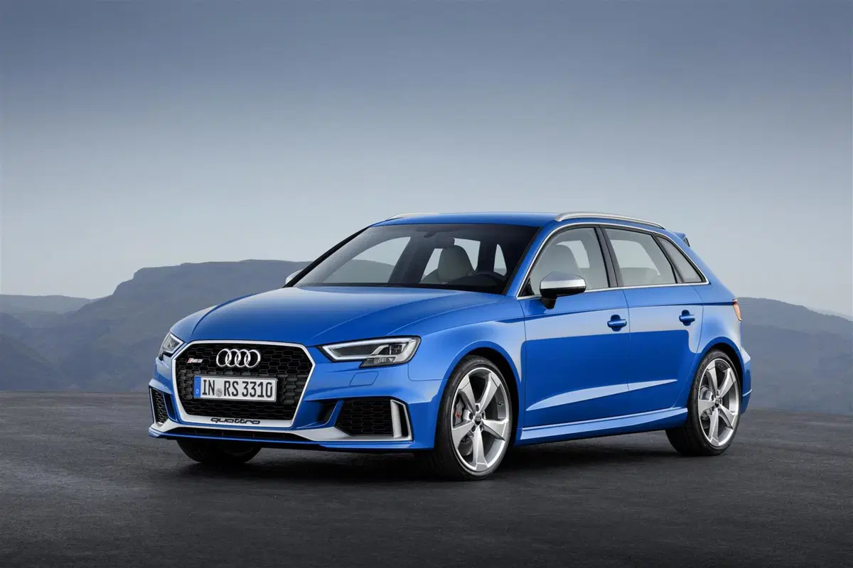 Audi RS3 Sportback restyling, ora ha 400 CV (12)