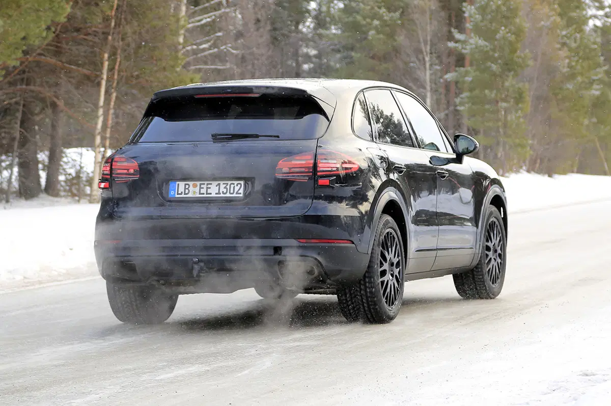 Nuova Porsche Cayenne 2017: le nostre foto spia (7)