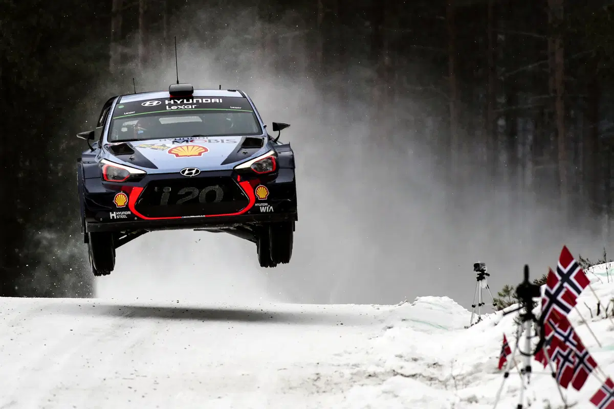 WRC17 Svezia. Sussurratelo: Thierry Neuville (Hyundai) (2)