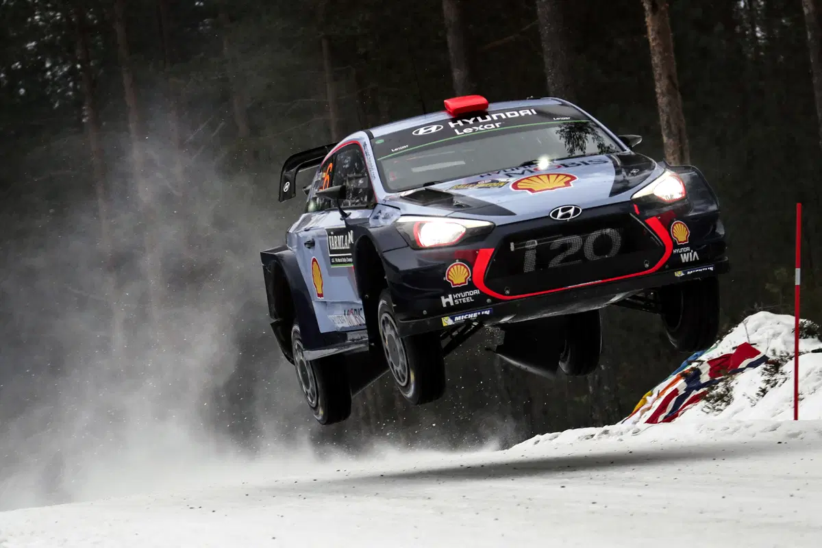 WRC17 Svezia. Sussurratelo: Thierry Neuville (Hyundai) (12)