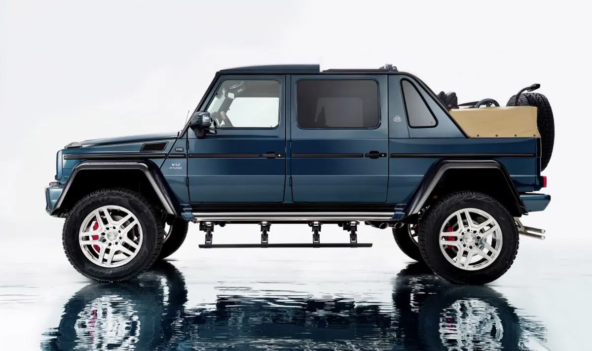 Mercedes-Maybach G 650 Landaulet, 4x4 per pochi (14)