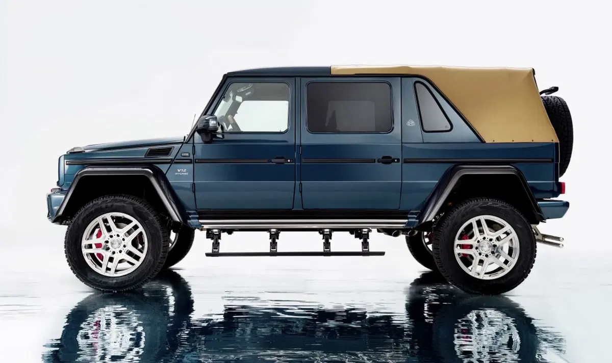 Mercedes-Maybach G 650 Landaulet, 4x4 per pochi (15)