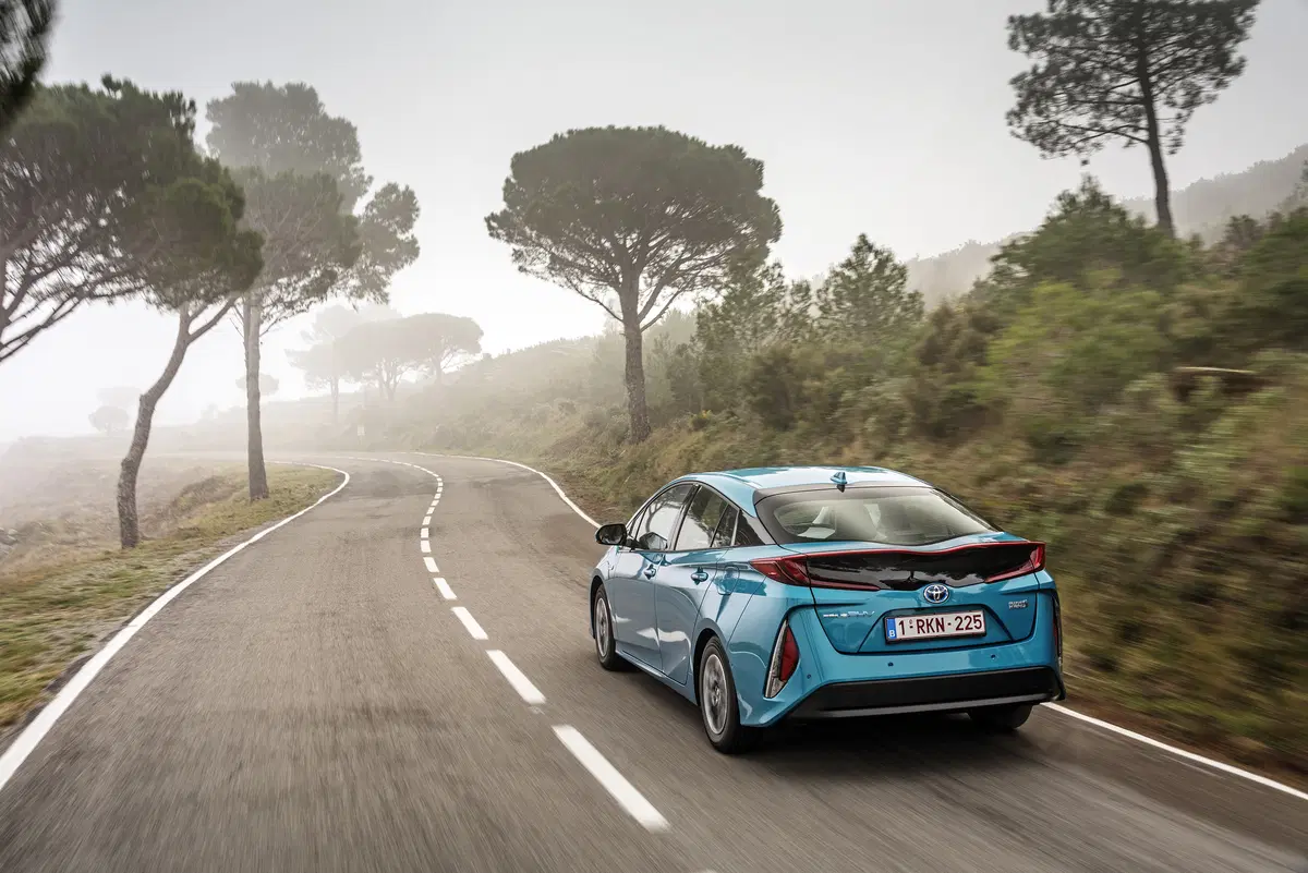 Toyota Prius Plug-in Hybrid [Video primo test] (9)