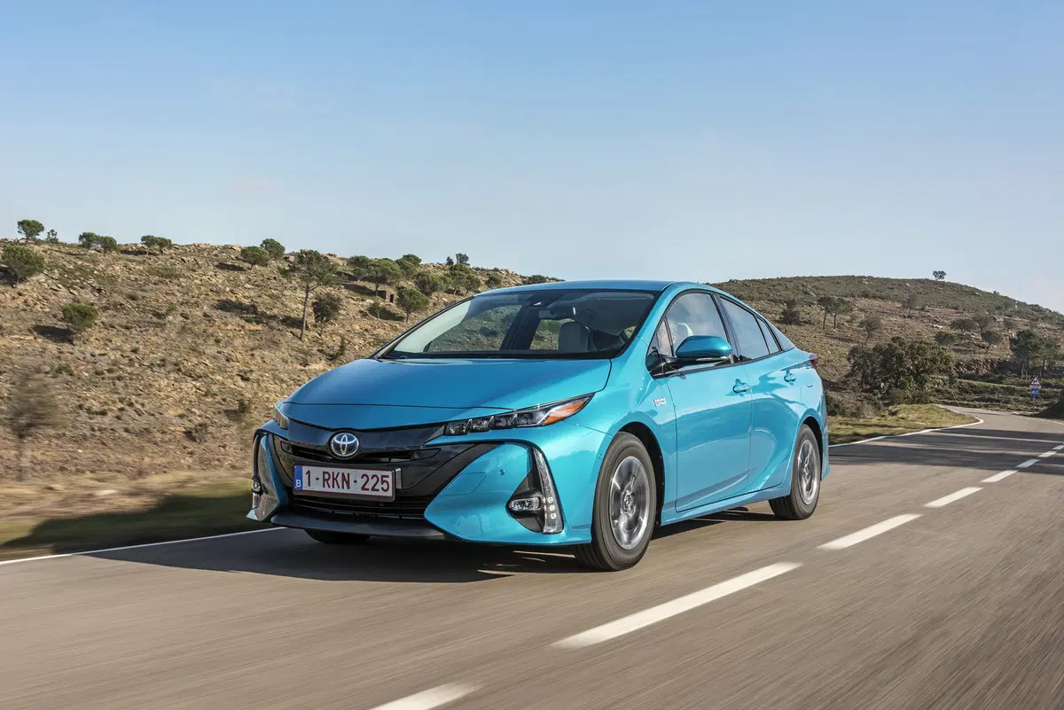 Toyota Prius Plug-in Hybrid [Video primo test] (8)