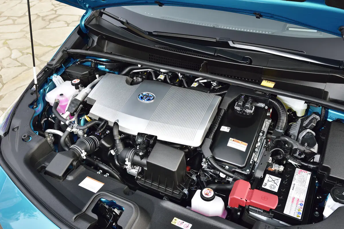 Toyota Prius Plug-in Hybrid [Video primo test] (13)