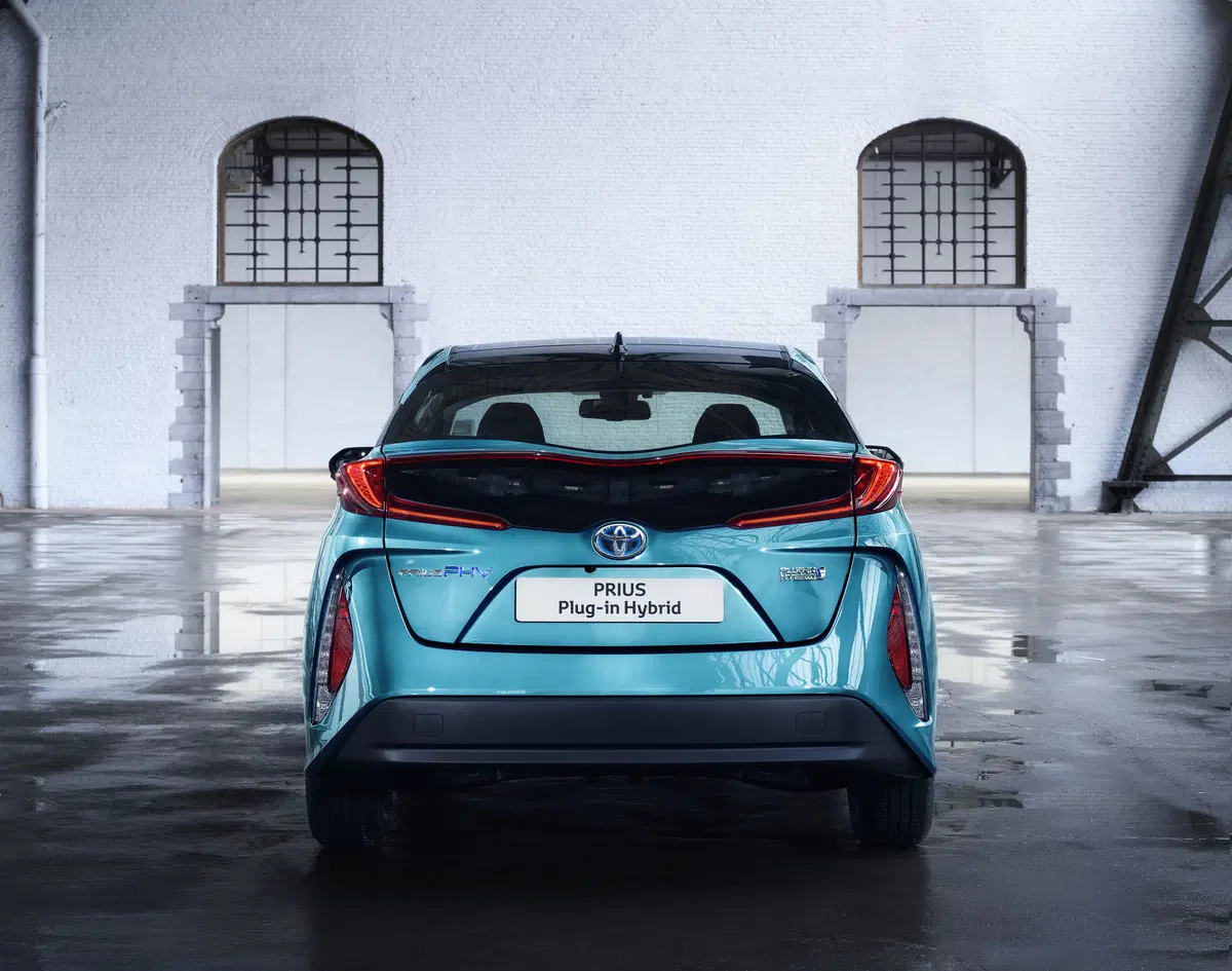 Toyota Prius Plug-in Hybrid [Video primo test] (17)
