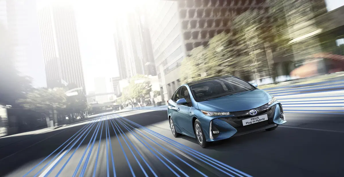 Toyota Prius Plug-in Hybrid [Video primo test] (21)