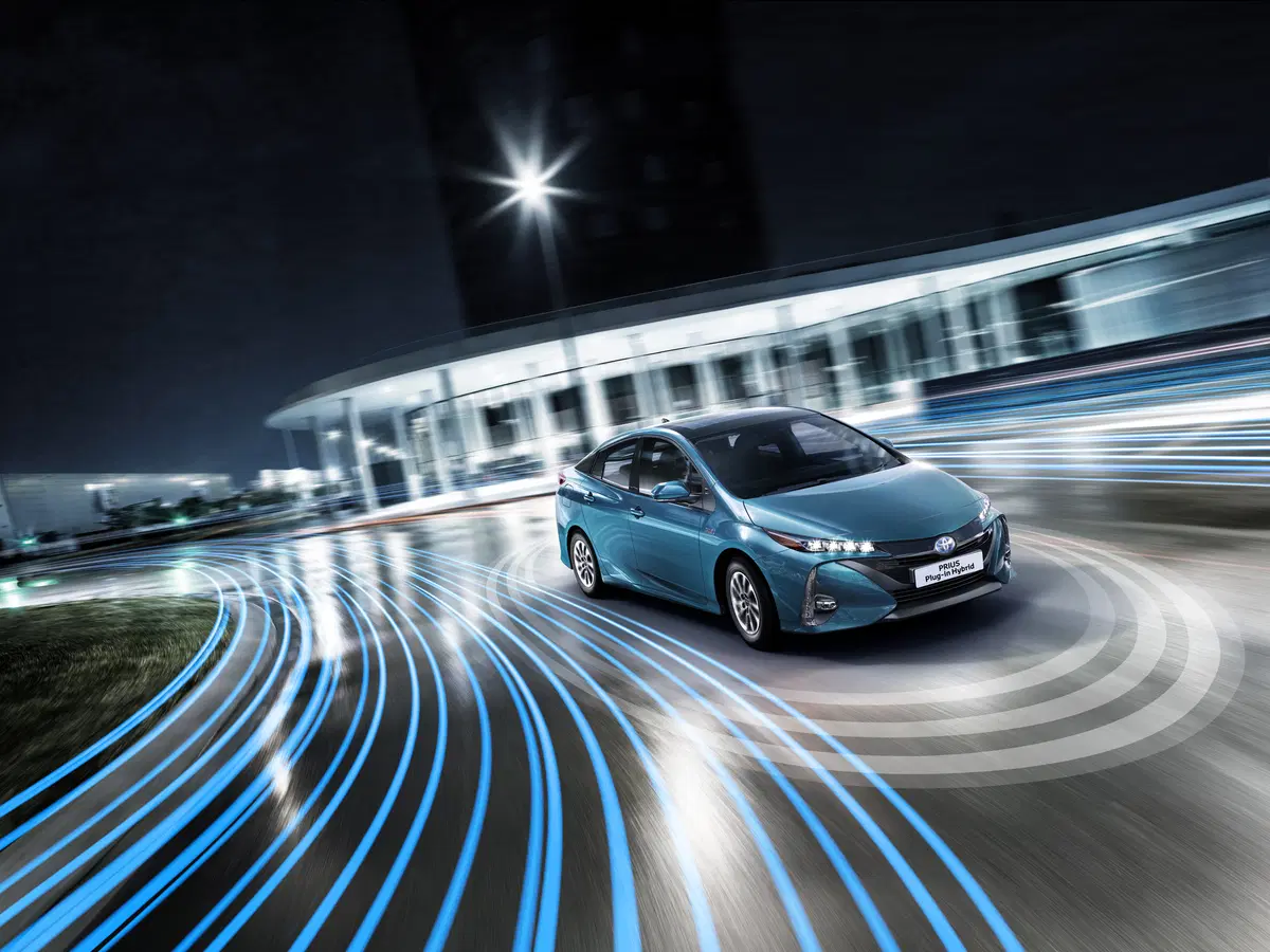 Toyota Prius Plug-in Hybrid [Video primo test] (23)