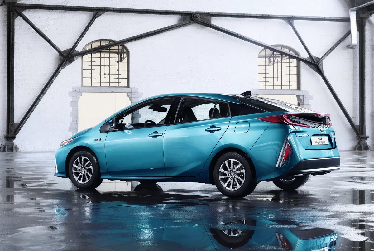 Toyota Prius Plug-in Hybrid [Video primo test] (24)