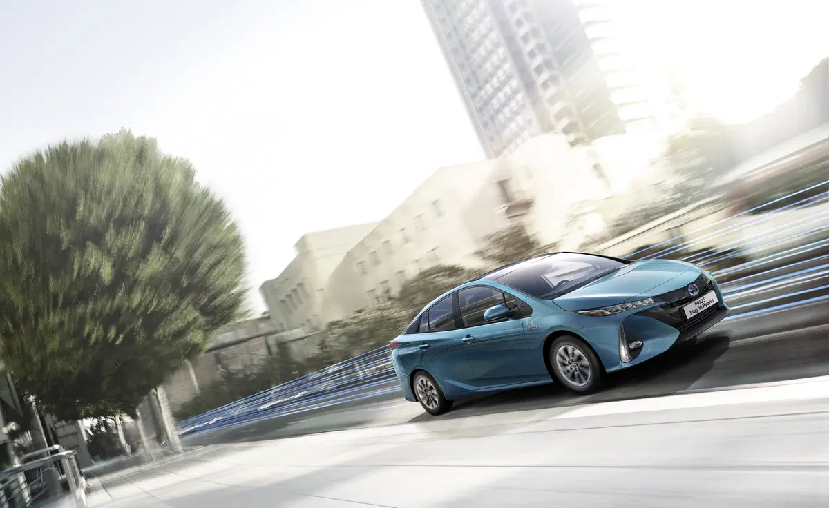 Toyota Prius Plug-in Hybrid [Video primo test] (26)