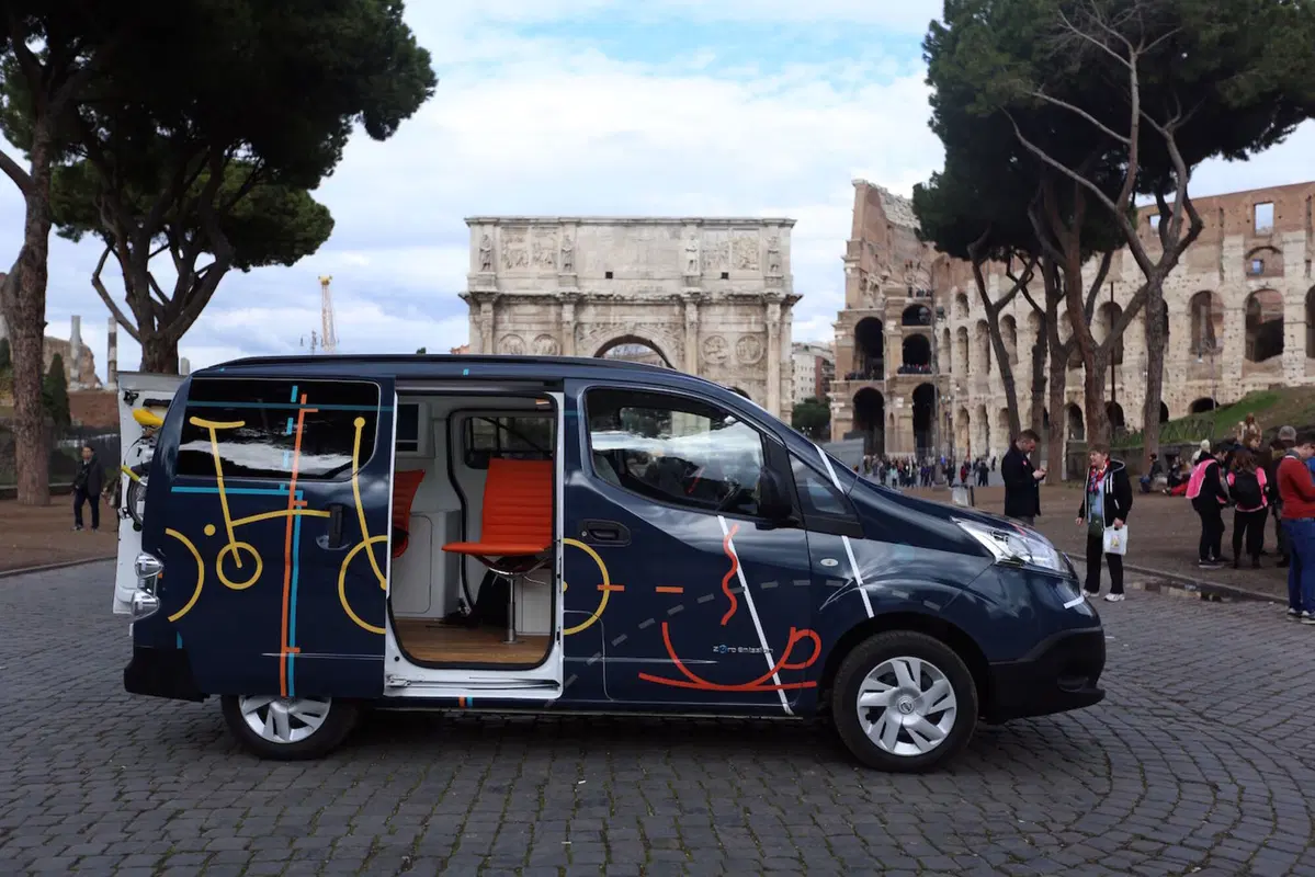L’ufficio mobile Nissan: al lavoro dove e come vuoi (10)