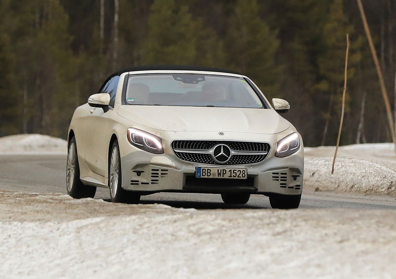 Mercedes Classe S Cabrio restyling, le foto spia