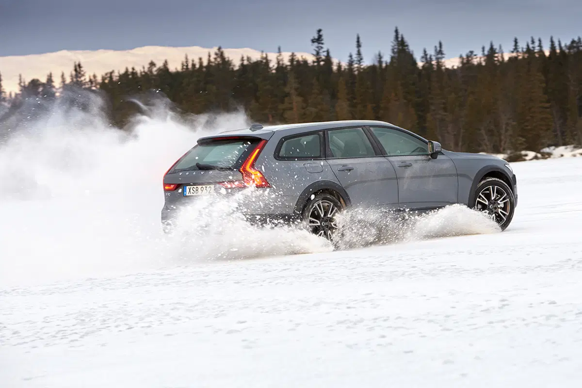 Volvo V90 Cross Country: torna la “Regina delle Nevi” [Video Primo Test] (14)