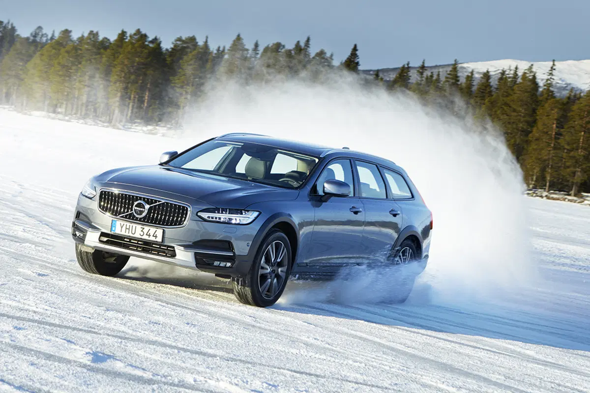 Volvo V90 Cross Country: torna la “Regina delle Nevi” [Video Primo Test] (26)