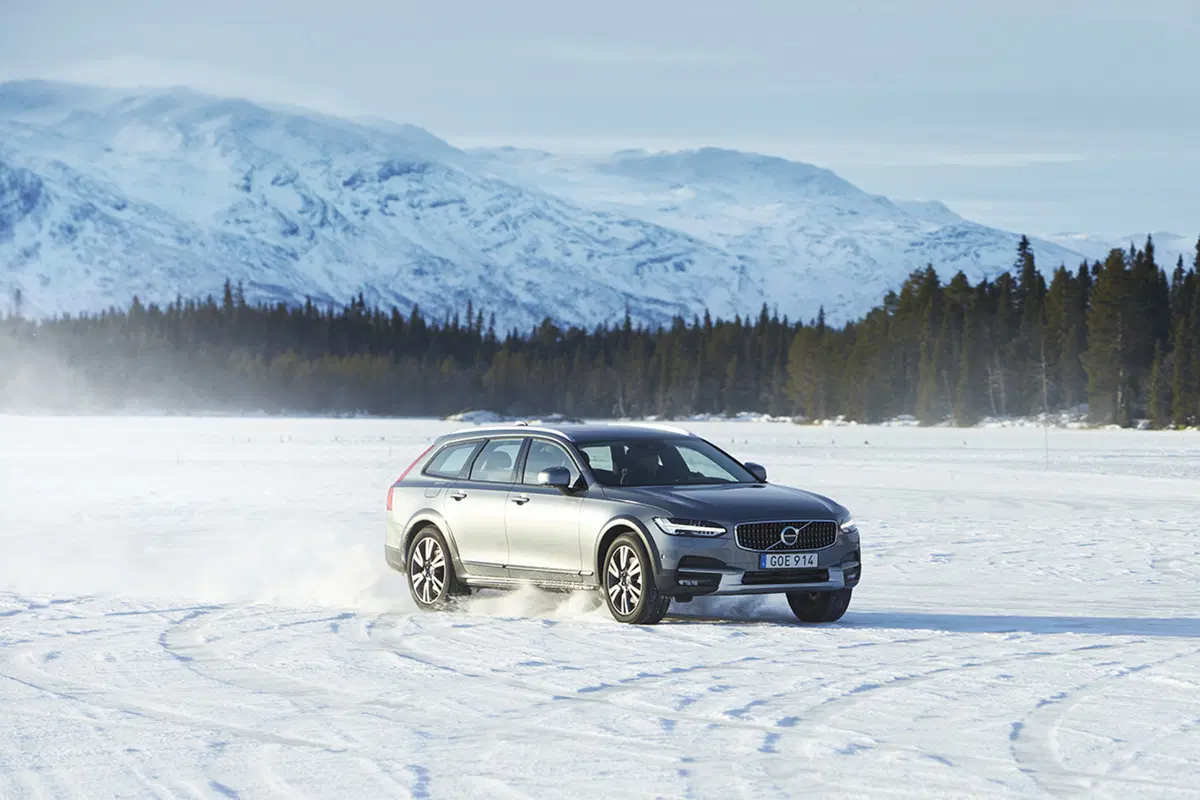 Volvo V90 Cross Country: torna la “Regina delle Nevi” [Video Primo Test] (29)