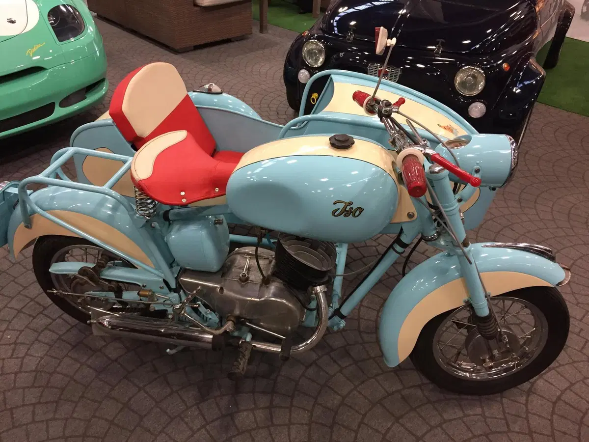 Automotoretrò 2017: si spengono le luci (24)