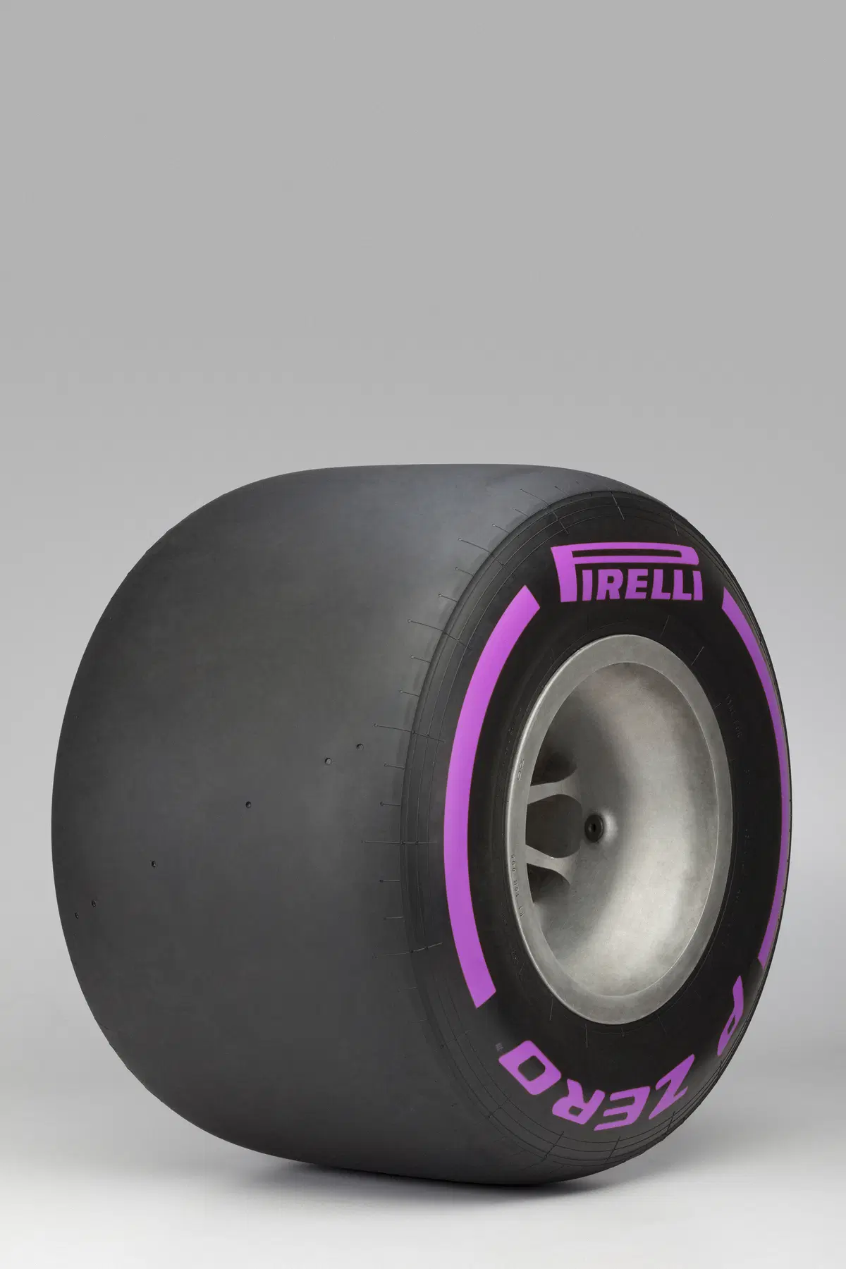 Formula 1: Mario Isola e i cambiamenti Pirelli per il 2017 (7)
