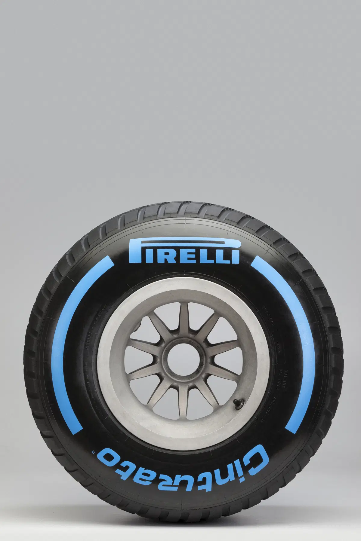 Formula 1: Mario Isola e i cambiamenti Pirelli per il 2017 (9)
