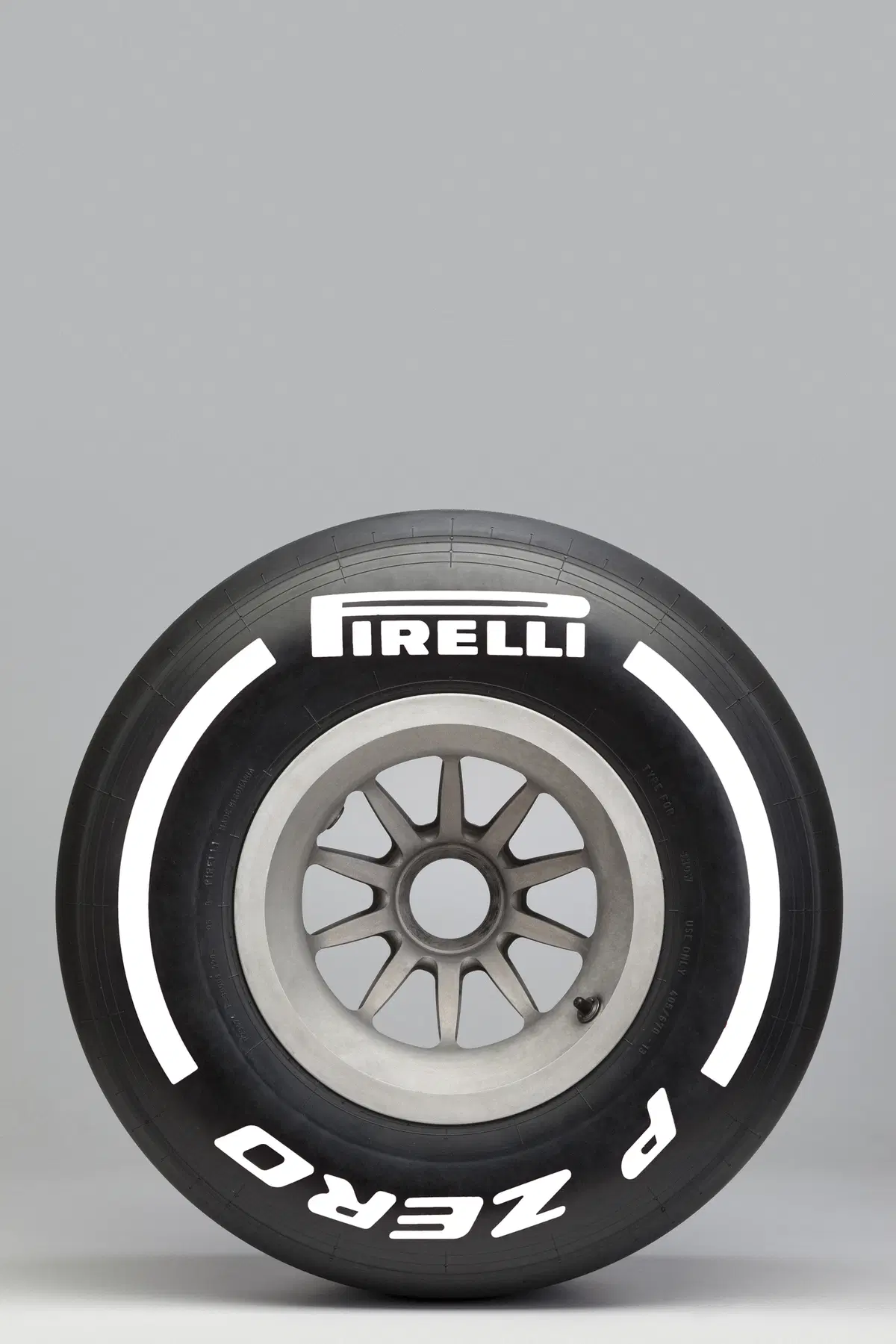 Formula 1: Mario Isola e i cambiamenti Pirelli per il 2017 (12)
