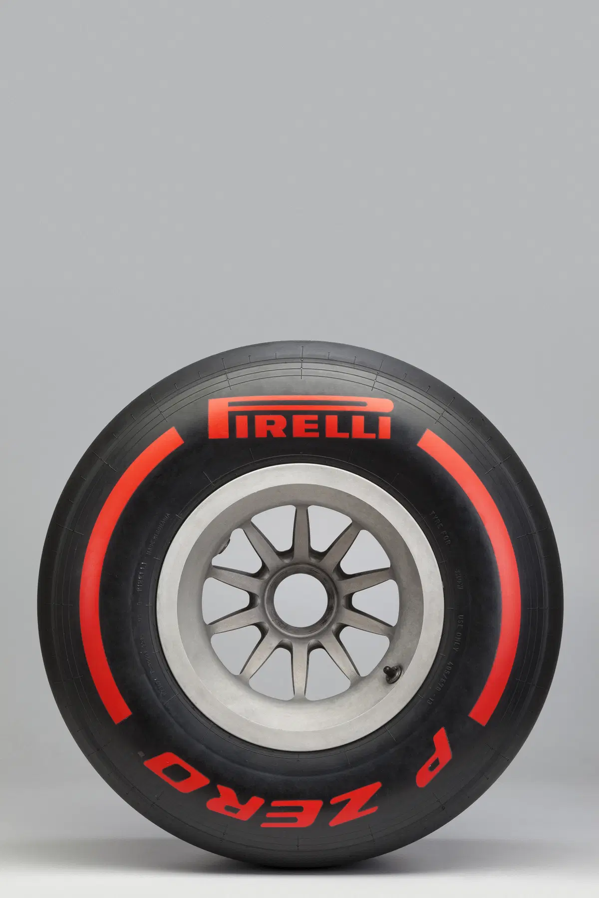 Formula 1: Mario Isola e i cambiamenti Pirelli per il 2017 (13)