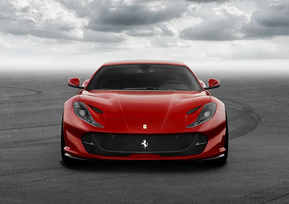 Ferrari 812 Superfast, 800 CV in mostra a Ginevra