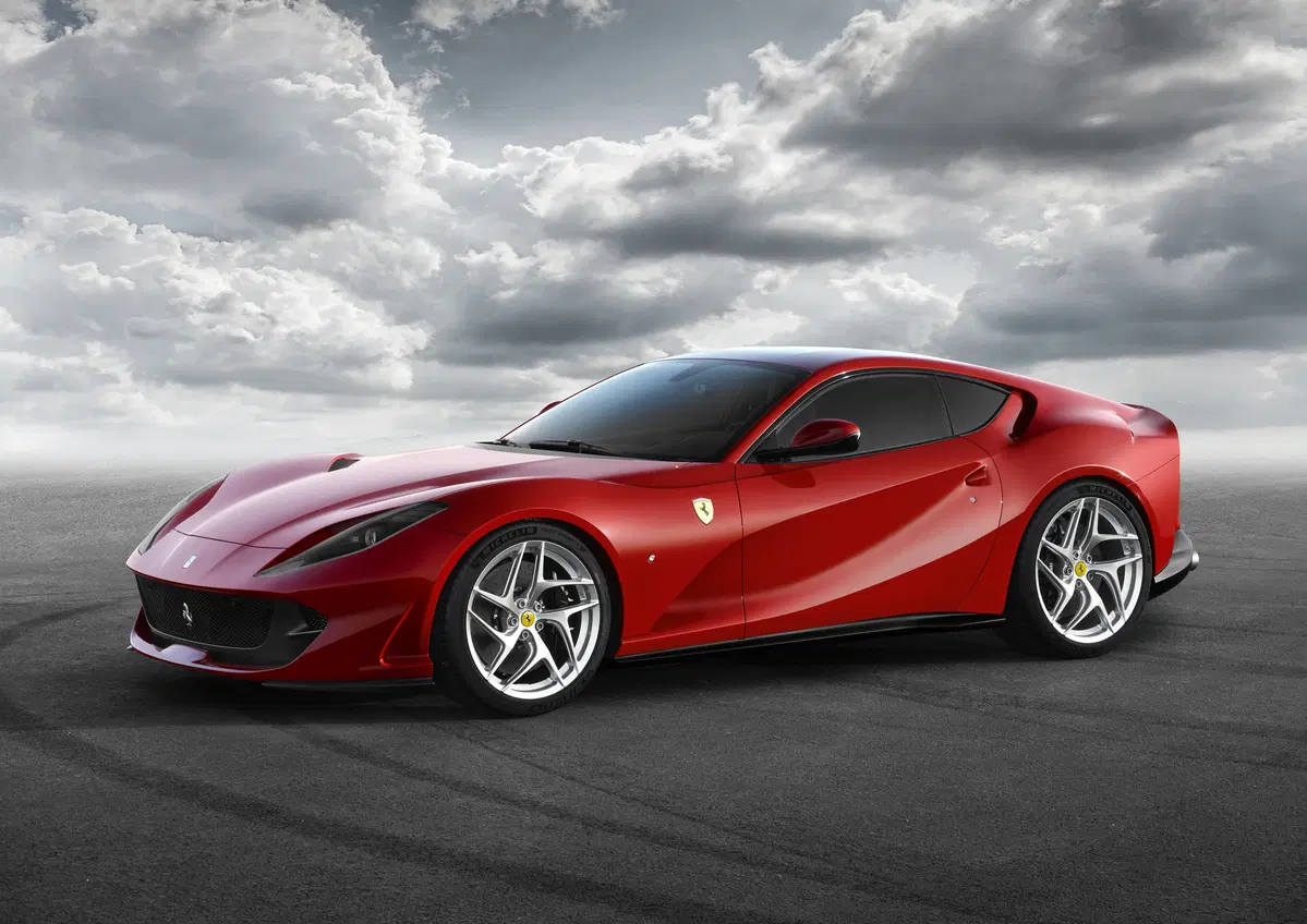 Ferrari 812 Superfast, 800 CV in mostra a Ginevra (2)