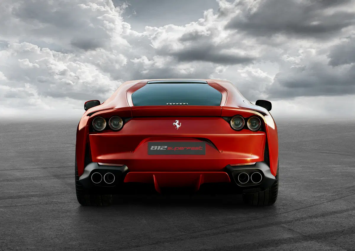 Ferrari 812 Superfast, 800 CV in mostra a Ginevra (3)