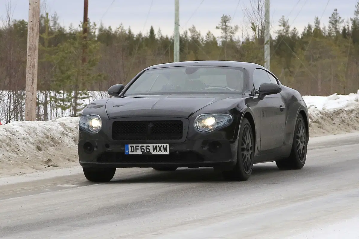 Nuova Bentley Continental GT: immagini dai collaudi sulla neve (3)
