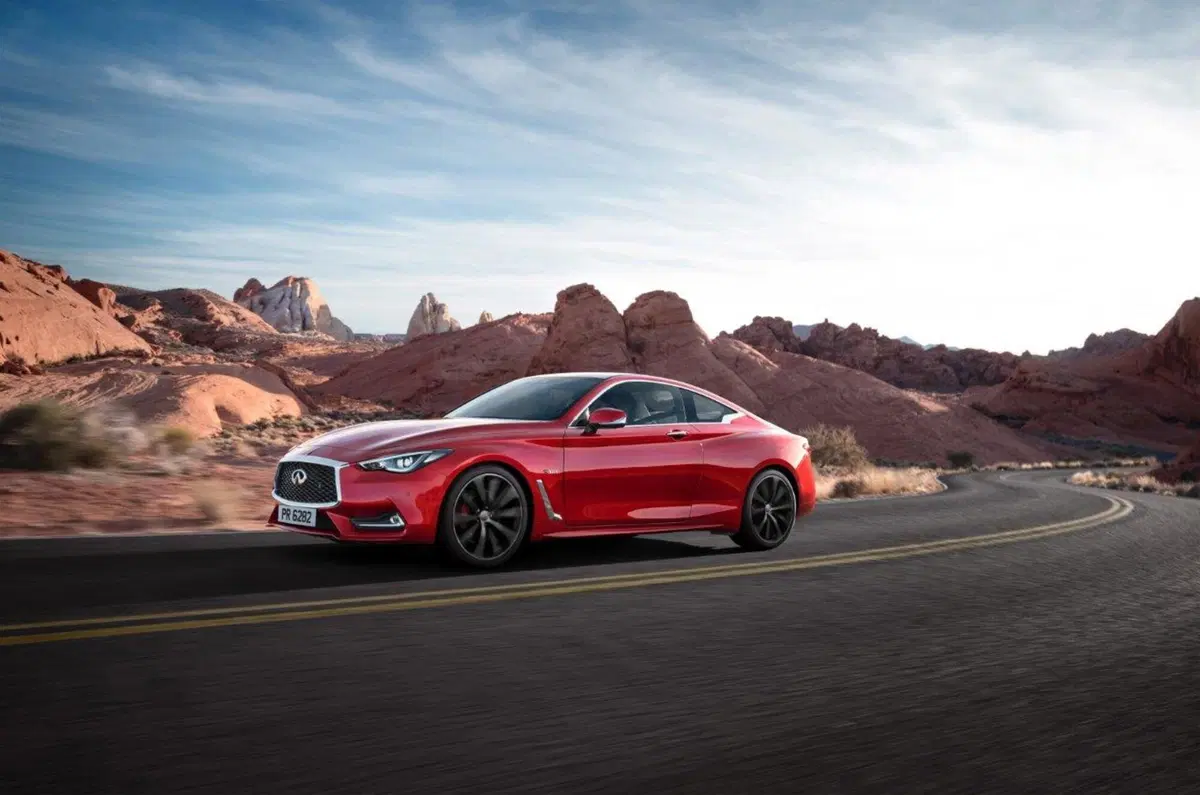 Infiniti Q60 [Video primo test] (22)