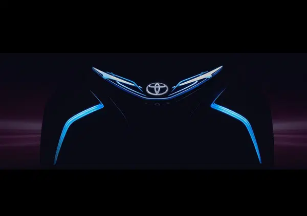 Toyota i-TRIL, debutto a Ginevra per la concept elettrica a tre posti