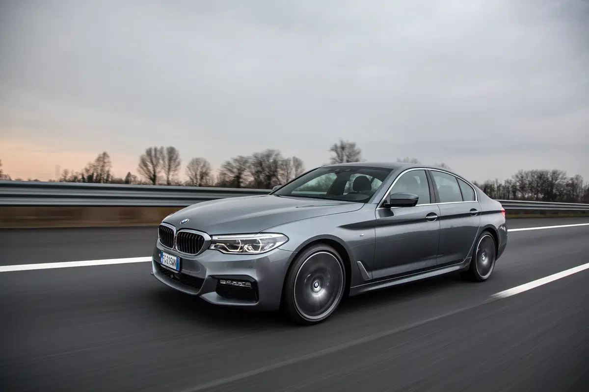 Nuova BMW Serie 5 530d: piacere di guida hi-tech [Video Primo Test] (3)
