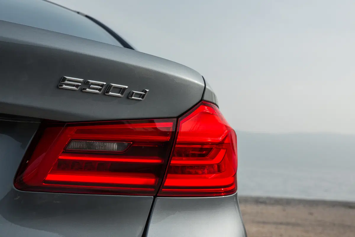 Nuova BMW Serie 5 530d: piacere di guida hi-tech [Video Primo Test] (10)