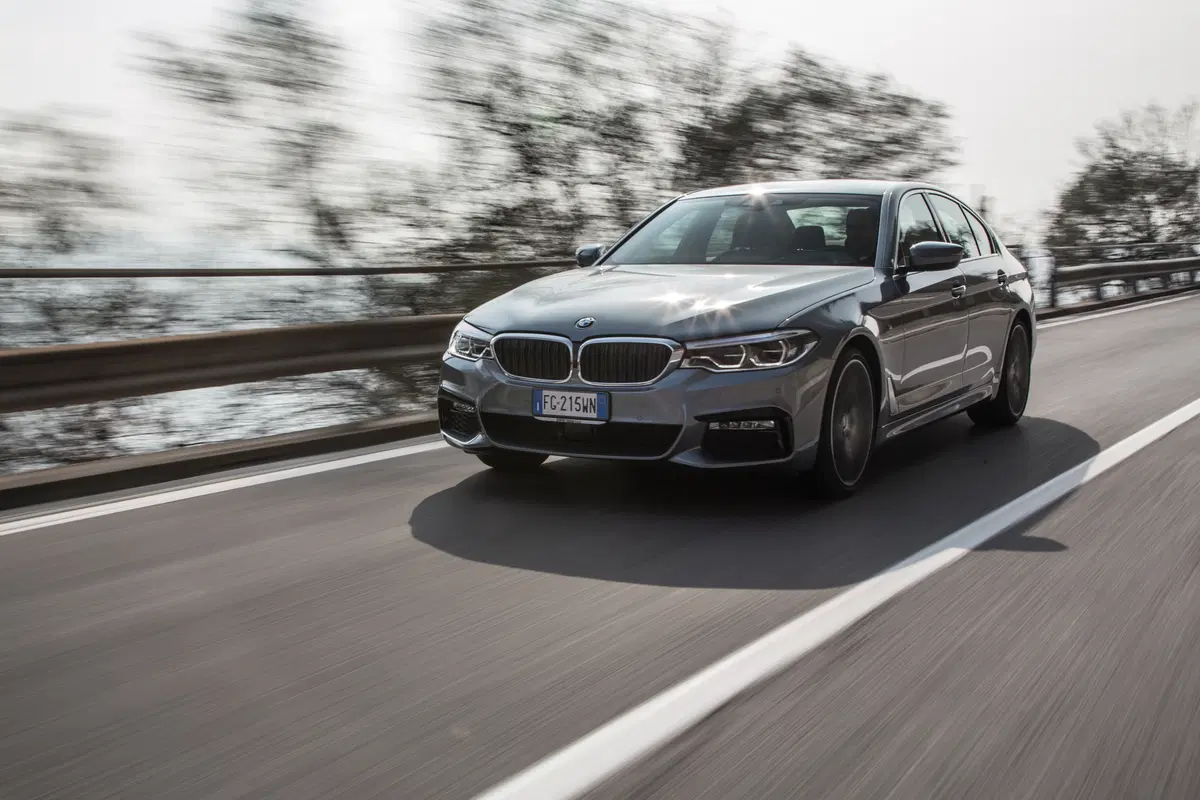 Nuova BMW Serie 5 530d: piacere di guida hi-tech [Video Primo Test] (22)