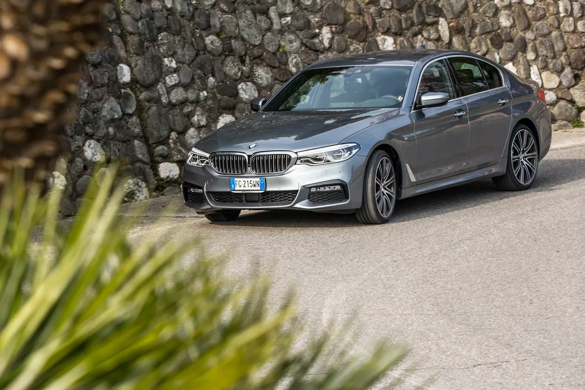 Nuova BMW Serie 5 530d: piacere di guida hi-tech [Video Primo Test] (43)