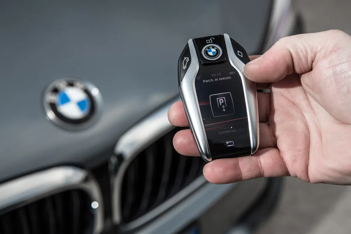 Nuova BMW Serie 5 530d: piacere di guida hi-tech [Video Primo Test] (50)