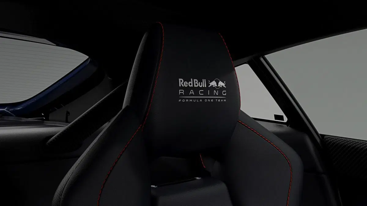 Aston Martin Vantage S Red Bull Racing Edition (5)