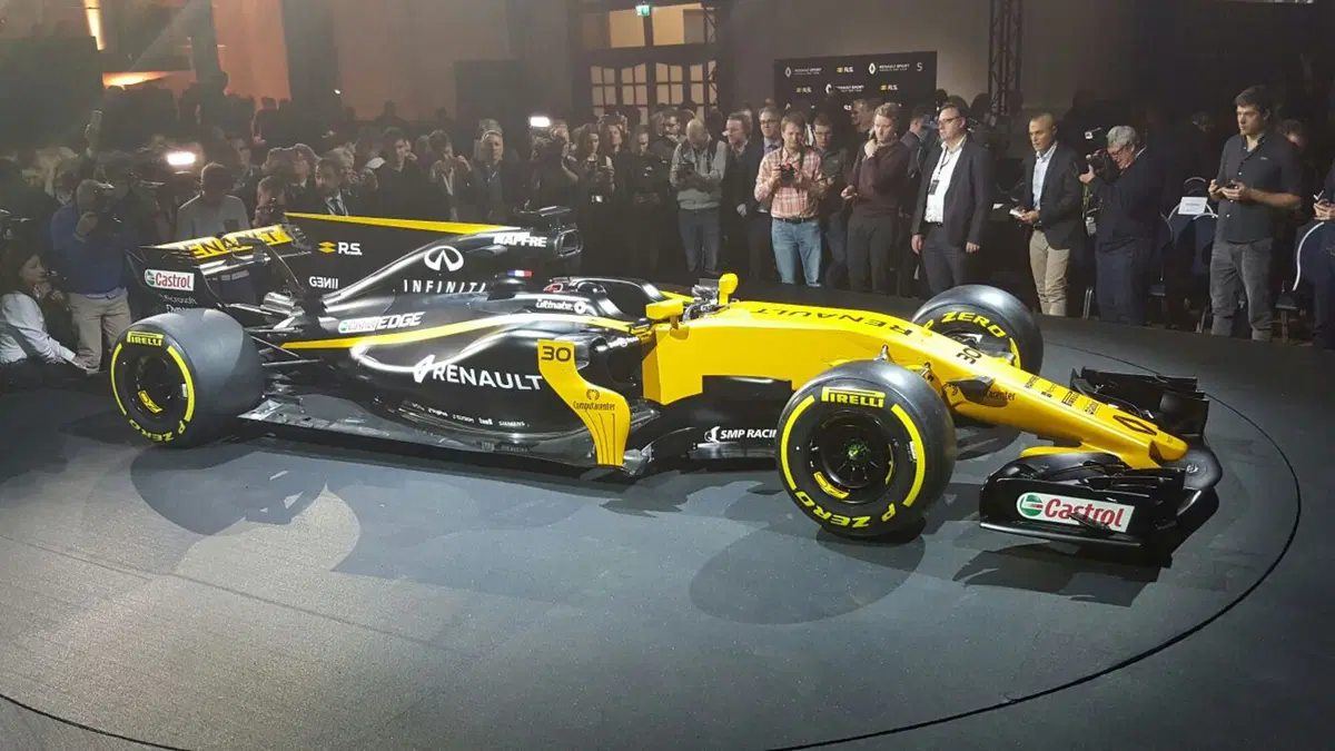 Formula 1 2017, Renault toglie i veli alla RS17