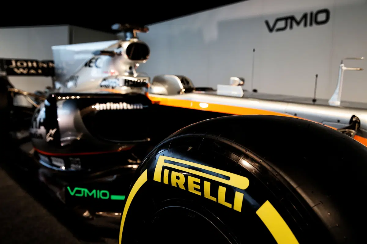 Formula 1 2017, Force India svela la VJM10 (3)