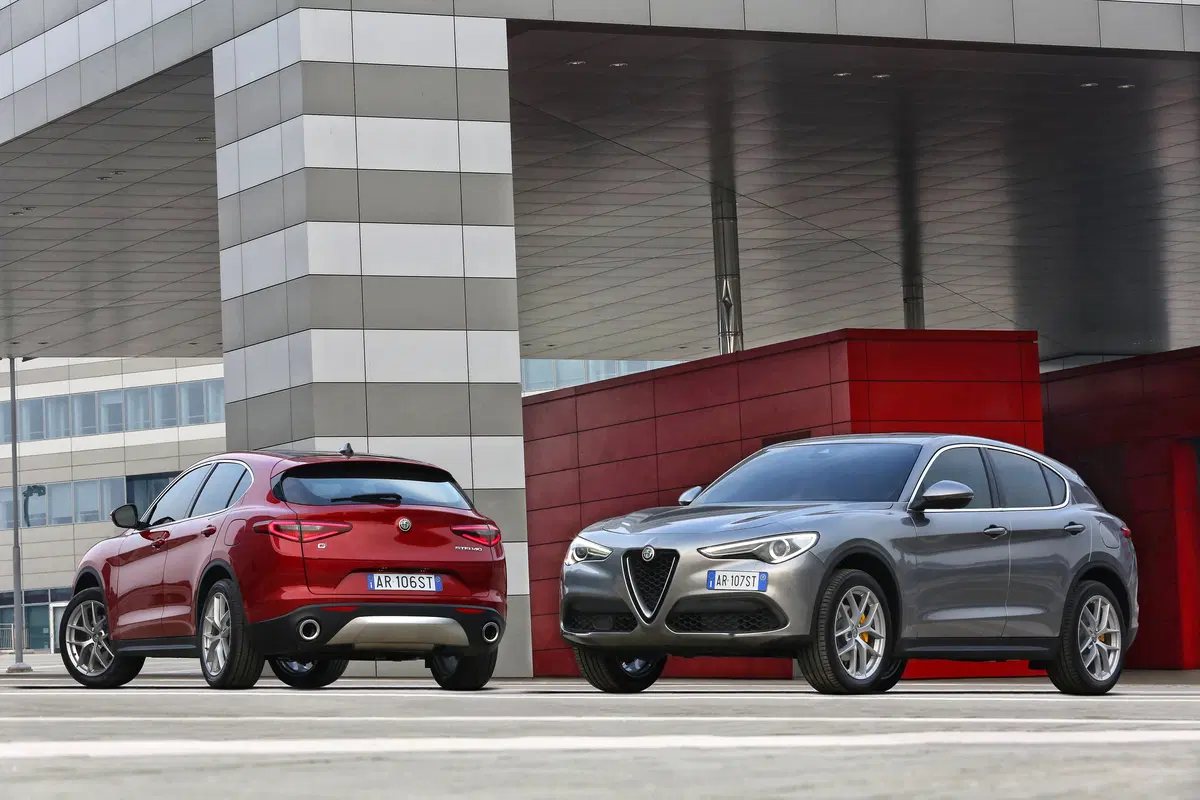 Alfa Romeo Stelvio, ecco gli allestimenti e i prezzi di listino (29)