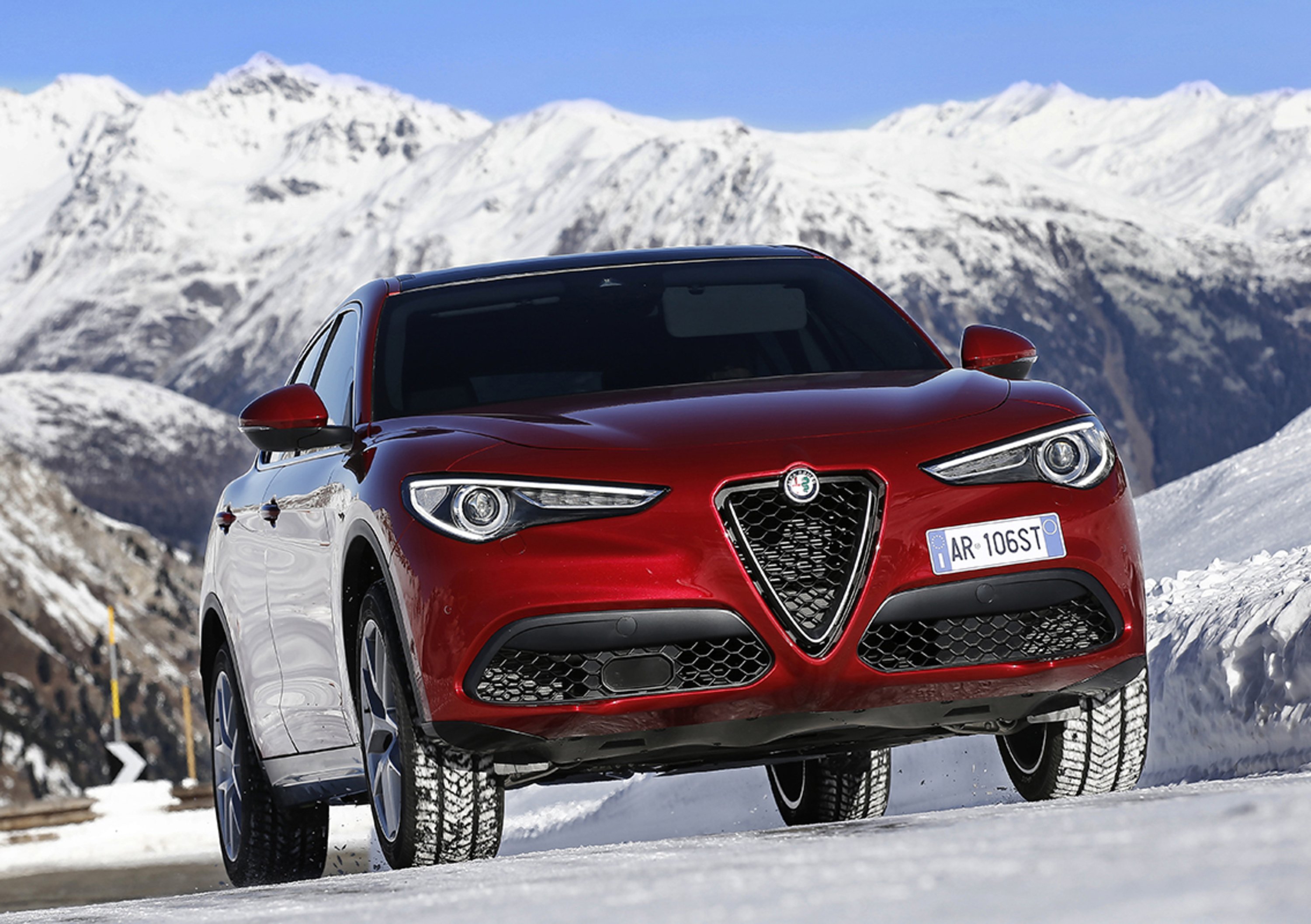 Alfa Romeo Stelvio, ecco gli allestimenti e i prezzi di listino