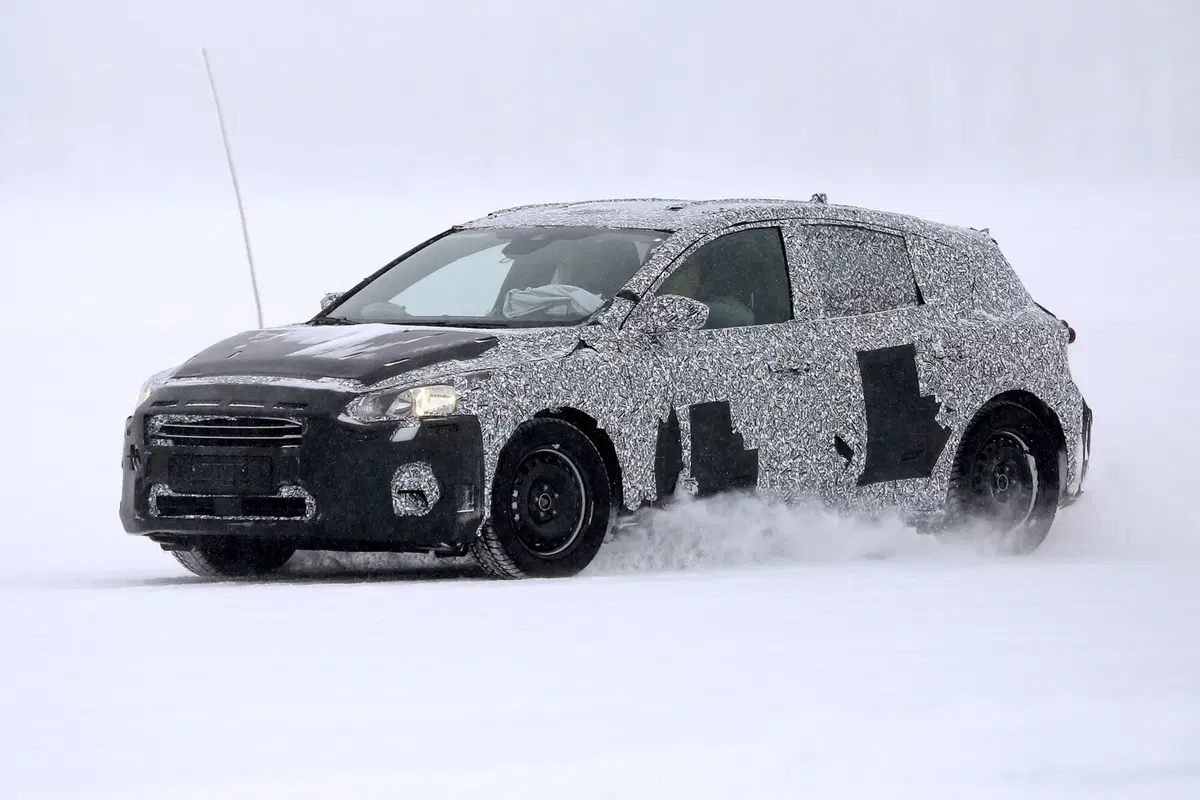 Nuova Ford Focus: altre immagini dai test (5)