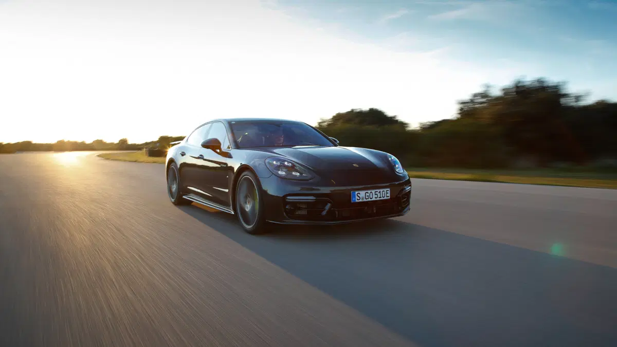 Porsche Panamera Turbo S E-Hybrid [Video primo test]