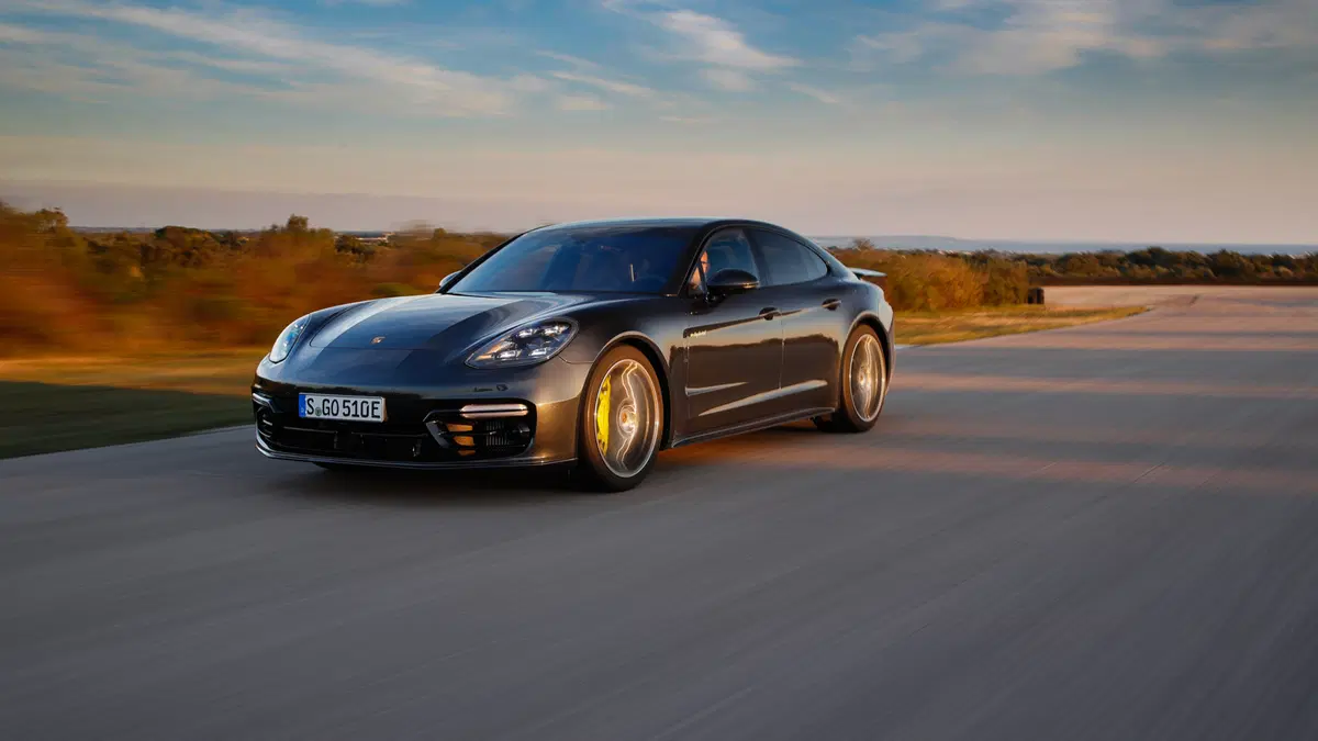 Porsche Panamera Turbo S E-Hybrid [Video primo test] (2)