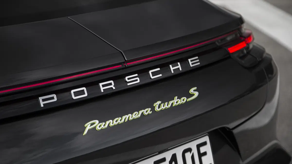 Porsche Panamera Turbo S E-Hybrid [Video primo test] (4)