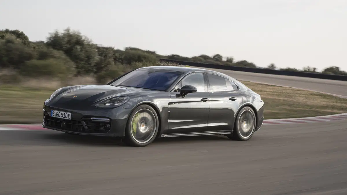 Porsche Panamera Turbo S E-Hybrid [Video primo test] (7)