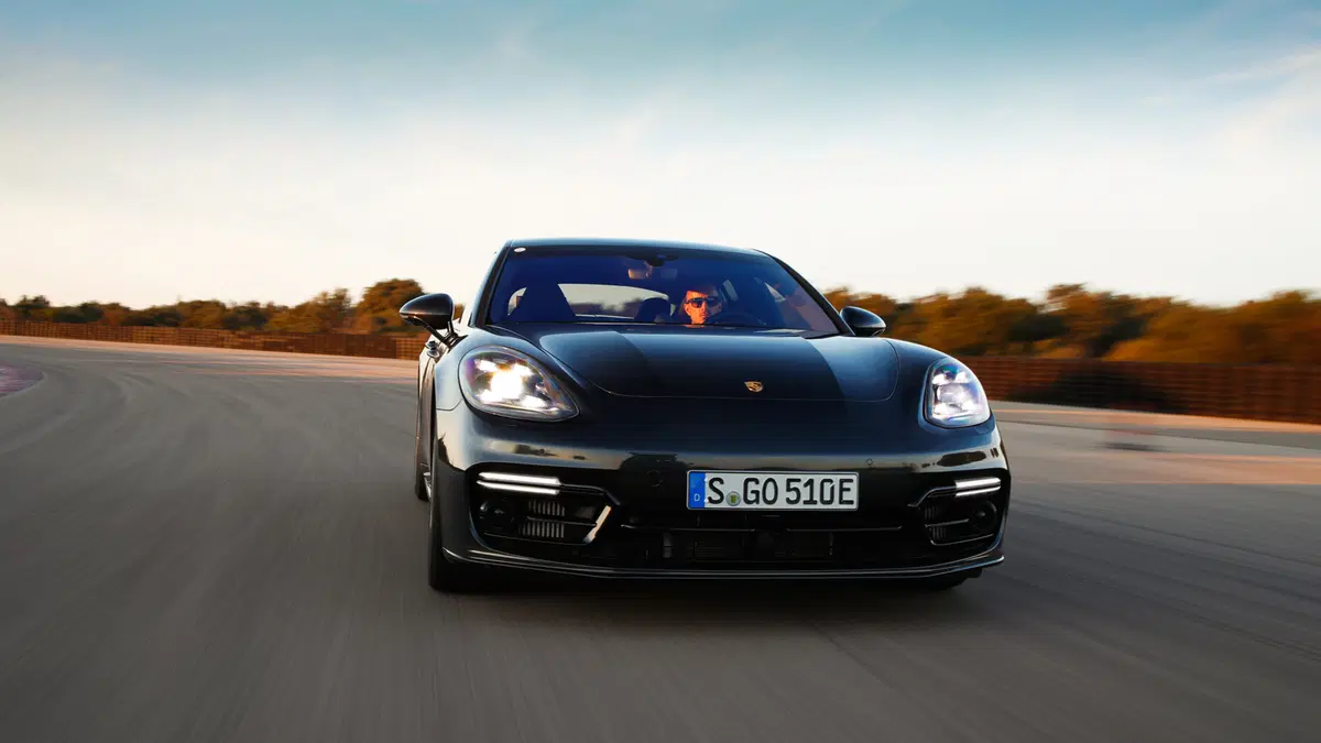 Porsche Panamera Turbo S E-Hybrid [Video primo test] (19)