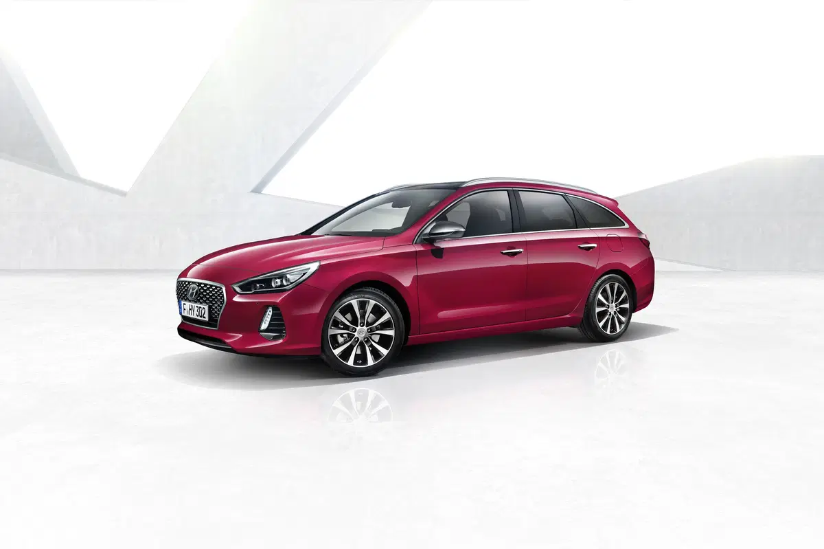 Nuova Hyundai i30 Wagon, ecco la terza generazione (2)