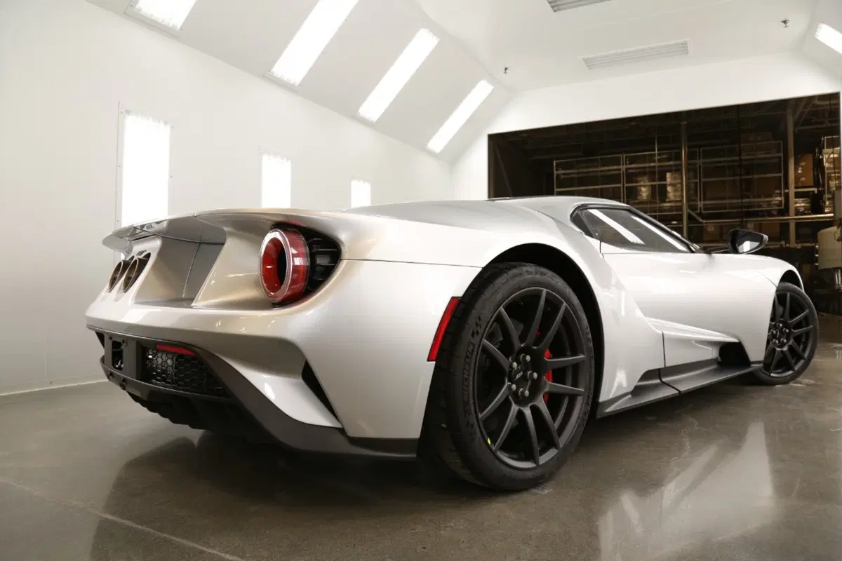 Ford GT Competition Series, la GT in versione “light” (4)